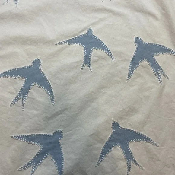 Vtg MCM Bird Applique Coverlet Sheet Full Double White Blue Cotton Scallop Hem - Picture 2 of 16